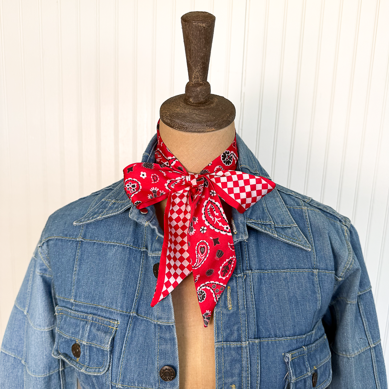 Twilly - Luck Be A Paisley